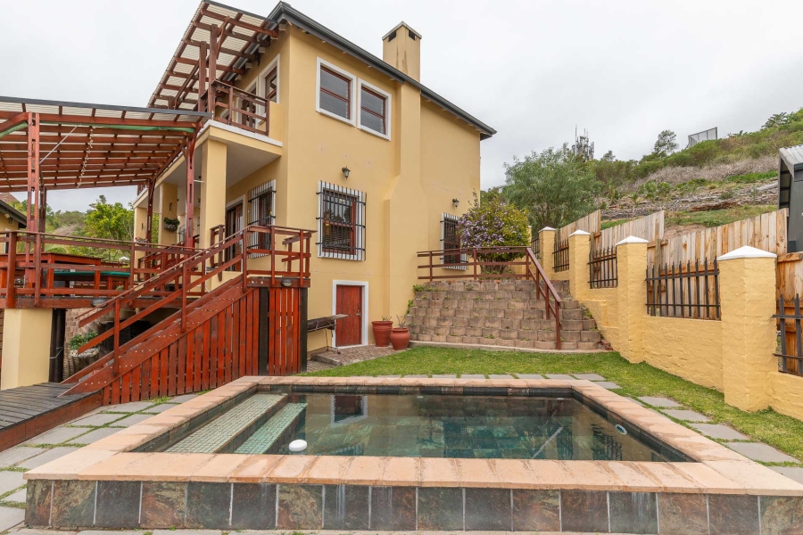 3 Bedroom Property for Sale in Knysna Heights Western Cape